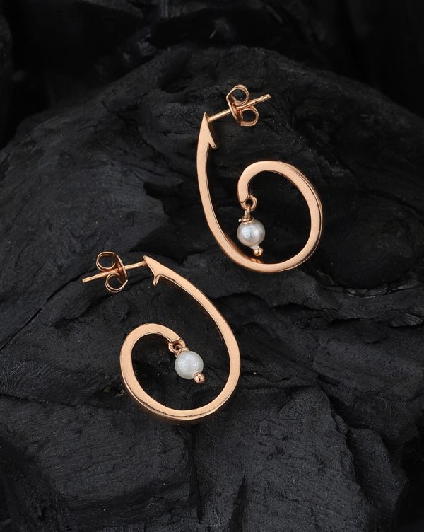 Carlton London 18Kt Rose Gold Plated  Half Hoop Earrings With Pearl Online