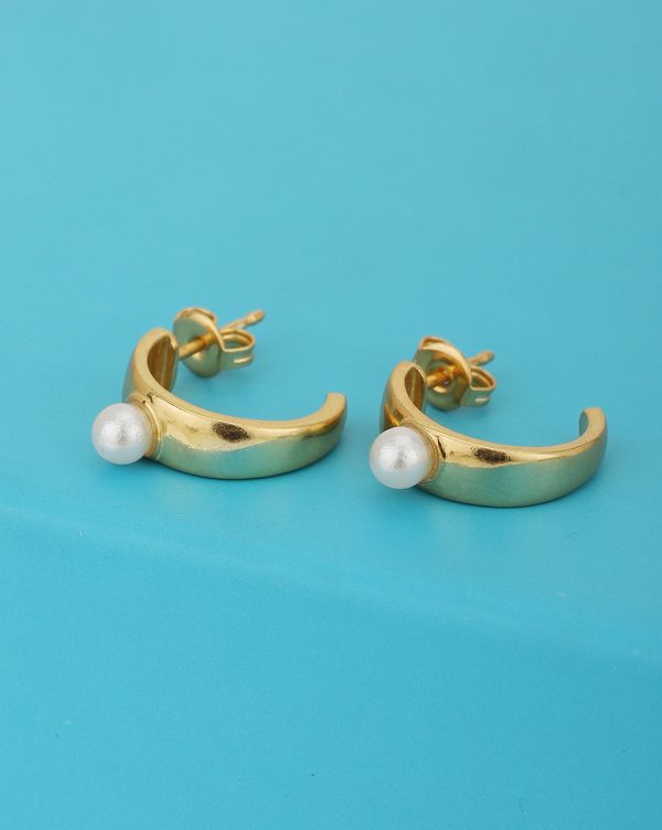 Carlton London 18Kt Gold Plated Classic Half Hoop Earrings With Pearl Cheap