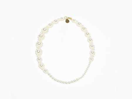 Daisy Pearl Necklace Fashion