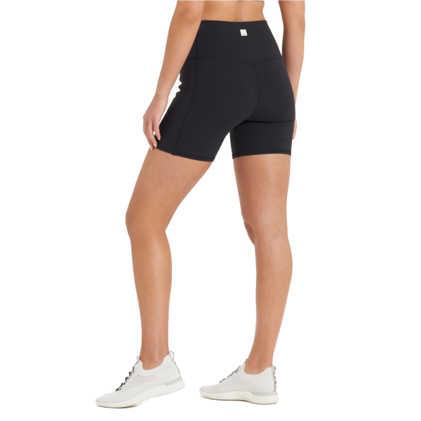 Vuori Women s Studio Pocket Biker Short Supply