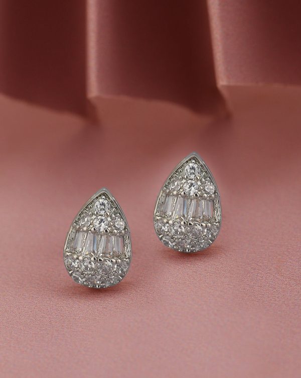 Silver Plated CZ Tear Drop Stud Earring for women For Sale