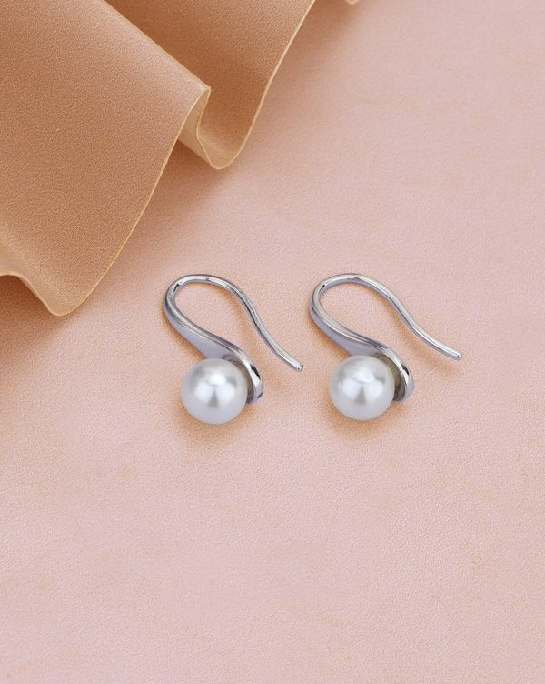 Rhodium Plated with Pearl Drop Earring for women For Sale